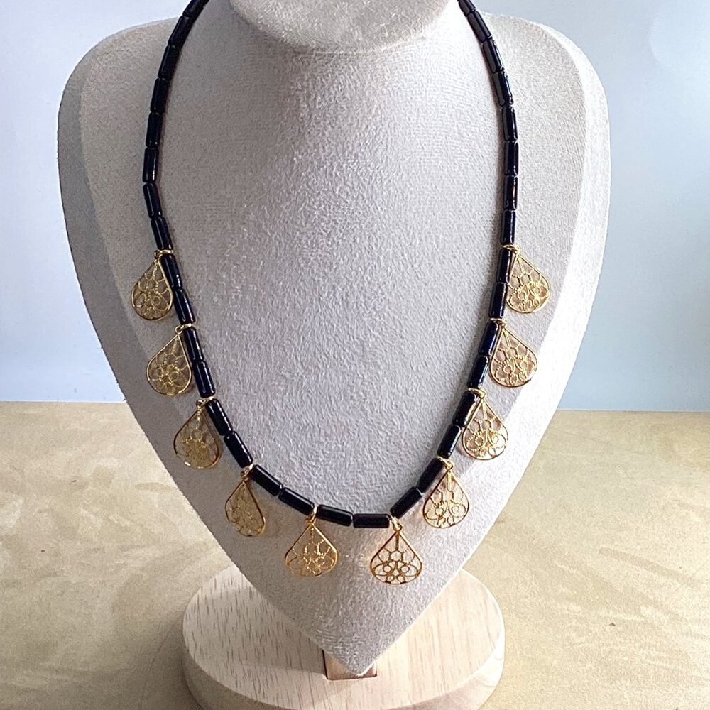 ✨ Mama Helen’s Handmade Black Howlite Necklace – Gold Findings, Versatile Style